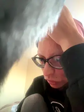 myloveforyouu online show from December 19, 1:35 pm