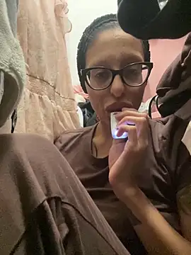 myloveforyouu online show from November 29, 12:44 am