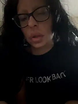 myloveforyouu online show from December 1, 2:29 pm