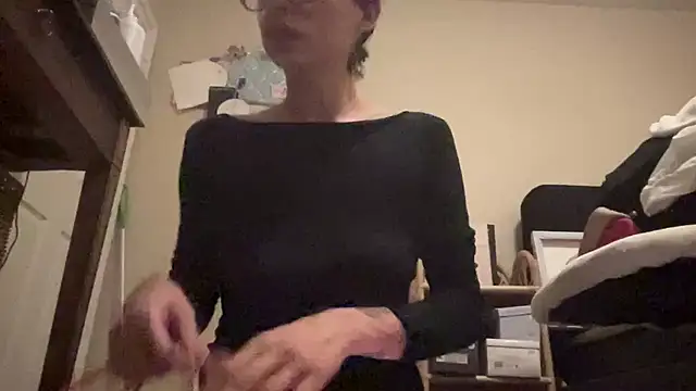 myloveforyouu online show from March 12, 7:45 am