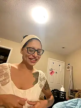 myloveforyouu online show from November 26, 12:32 am