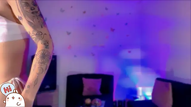 Snapshot of Lucidollts_ chatting on November 1, 3:57 am Lucidollts online show from November 1, 3:57 am