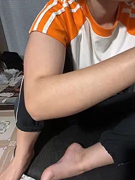 Snapshot of Girllikesexx2 chatting on December 17, 3:06 pm Girllikesexx2 online show from December 17, 3:06 pm