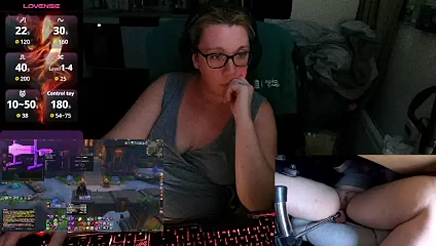 Snapshot of lili-hot-77 chatting on September 11, 7:25 pm lili-hot-77 online show from September 11, 7:25 pm