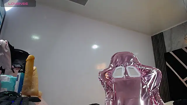 Snapshot of lizzyluk_ch chatting on January 31, 6:25 pm lizzyluk ch online show from January 31, 6:25 pm