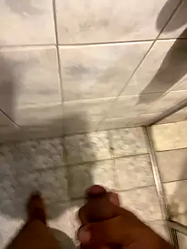 Snapshot of gomespauz chatting on October 16, 1:47 am gomespauz online show from October 16, 1:47 am