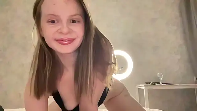 wrenlie online show from May 31, 7:03 pm