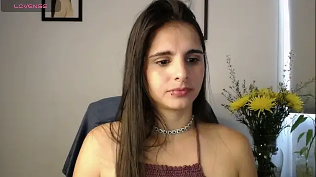 Snapshot of alma_violeta chatting on January 22, 10:37 pm alma violeta online show from January 22, 10:37 pm