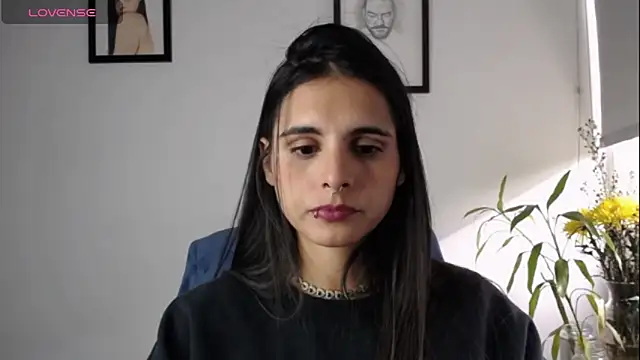 Snapshot of alma_violeta chatting on January 27, 9:22 pm alma violeta online show from January 27, 9:22 pm