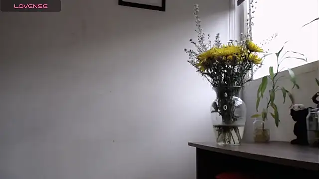 Snapshot of alma_violeta chatting on January 24, 9:58 pm alma violeta online show from January 24, 9:58 pm