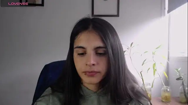 Snapshot of alma_violeta chatting on March 7, 3:18 pm alma violeta online show from March 7, 3:18 pm