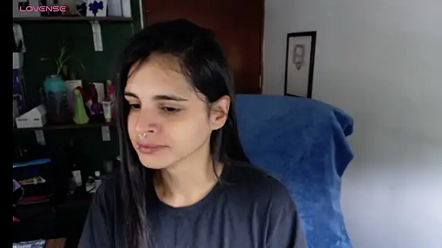 Snapshot of alma_violeta chatting on October 24, 1:21 pm alma violeta online show from October 24, 1:21 pm