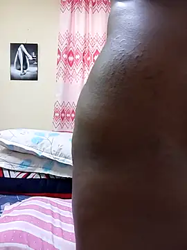 Sexyxcurves online show from December 14, 8:31 am