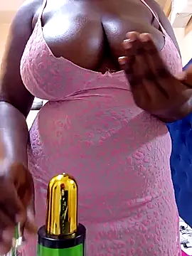 Sexyxcurves online show from March 20, 10:16 am