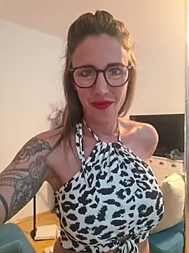 Klamsine online show from July 9, 5:19 am