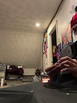 Snapshot of rayyymack chatting on December 25, 9:43 pm rayyymack online show from December 25, 9:43 pm