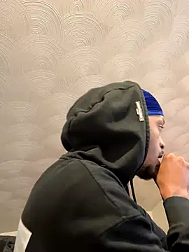 Snapshot of rayyymack chatting on November 30, 7:36 pm rayyymack online show from November 30, 7:36 pm