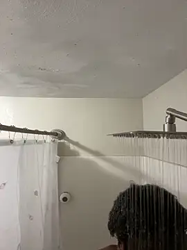 rayyymack online show from March 7, 1:49 pm