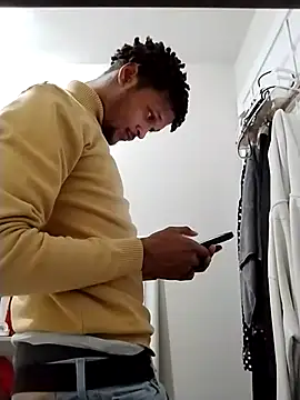 Snapshot of rayyymack chatting on September 18, 4:10 pm rayyymack online show from September 18, 4:10 pm