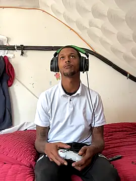 Snapshot of rayyymack chatting on October 4, 5:03 pm rayyymack online show from October 4, 5:03 pm