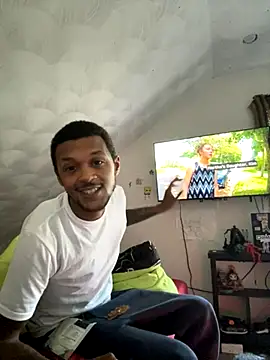 Snapshot of rayyymack chatting on October 18, 1:35 pm rayyymack online show from October 18, 1:35 pm