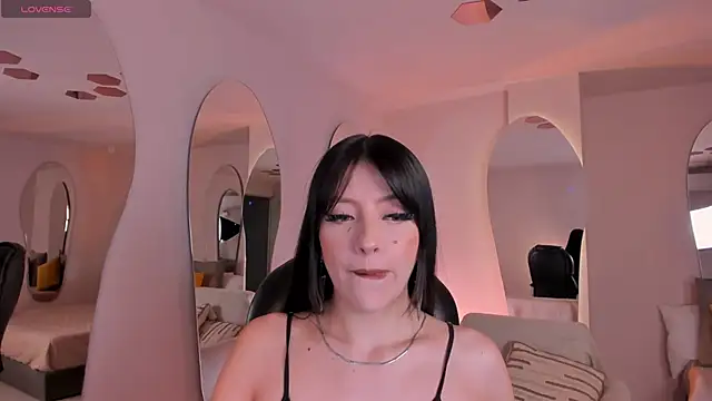 ValeriaRiveraX online show from March 1, 4:23 am