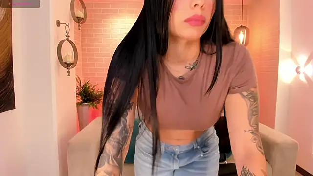 Snapshot of MariaHerrera_ chatting on April 26, 11:46 pm MariaHerrera online show from April 26, 11:46 pm