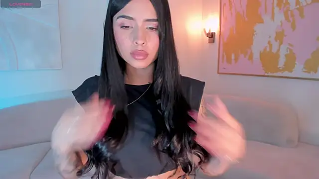 Snapshot of MariaHerrera_ chatting on June 26, 11:43 pm MariaHerrera online show from June 26, 11:43 pm