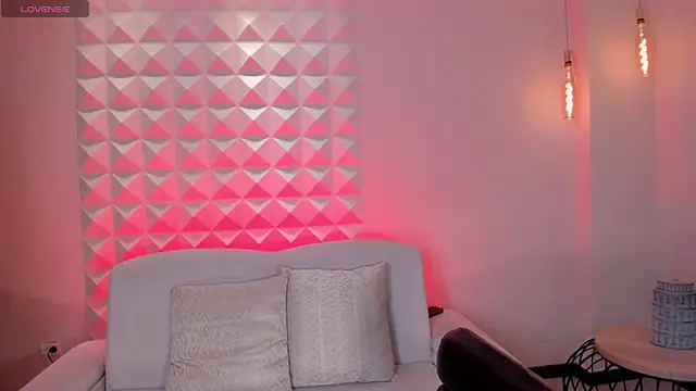 Snapshot of MariaHerrera_ chatting on July 6, 9:28 pm MariaHerrera online show from July 6, 9:28 pm
