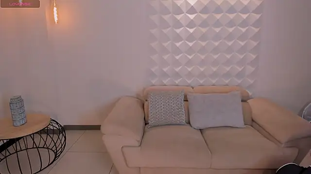 MariaHerrera  online show from October 15, 9:01 pm