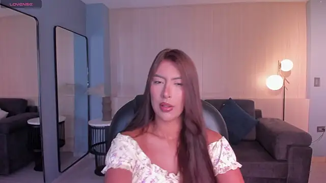 ArianaDumont online show from May 26, 11:19 am