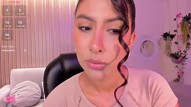 ArianaDumont online show from October 11, 11:44 am