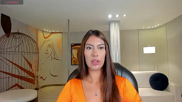 ArianaDumont online show from March 28, 11:00 am