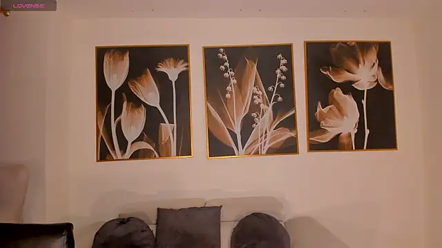 ArianaDumont online show from March 22, 11:12 am