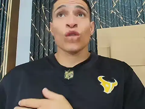 jack pergurtson01 online show from April 11, 10:52 am