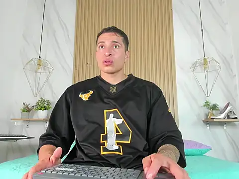 jack pergurtson01 online show from February 10, 10:58 am