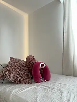 Snapshot of mariablonde_ chatting on June 5, 5:29 pm mariablonde online show from June 5, 5:29 pm