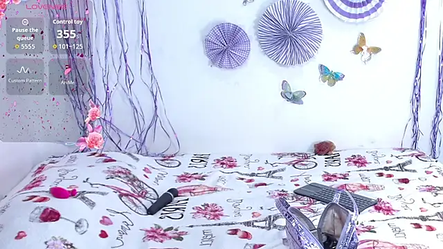 Snapshot of valen_natasha chatting on November 24, 10:43 pm valen natasha online show from November 24, 10:43 pm