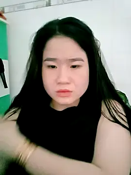 Snapshot of Sahara-lovexoxo chatting on February 18, 2:27 am Sahara-lovexoxo online show from February 18, 2:27 am