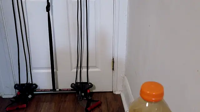 WyattBBC online show from April 4, 12:39 am