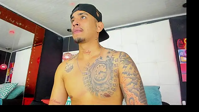 Damian09  online show from January 8, 9:10 pm