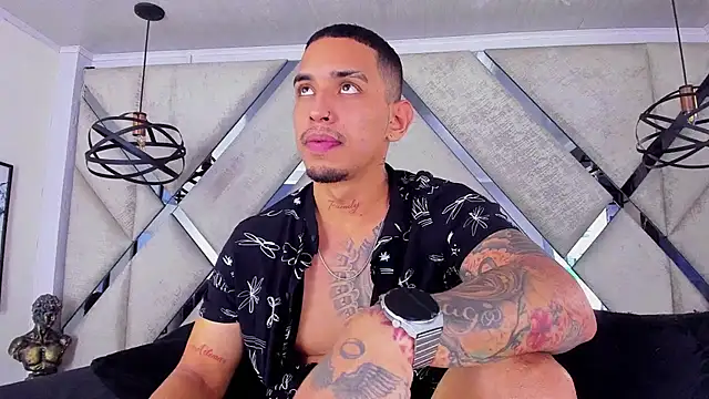 Snapshot of Damian09_ chatting on November 29, 9:26 pm Damian09 online show from November 29, 9:26 pm