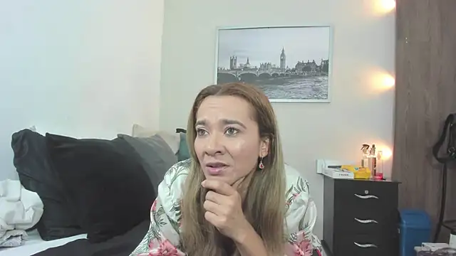 Snapshot of penelope_handaos chatting on October 7, 3:13 pm penelope handaos online show from October 7, 3:13 pm