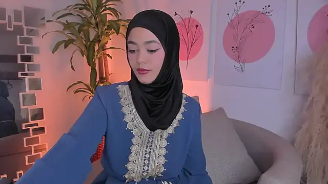 azzahara069 online show from March 19, 12:10 am