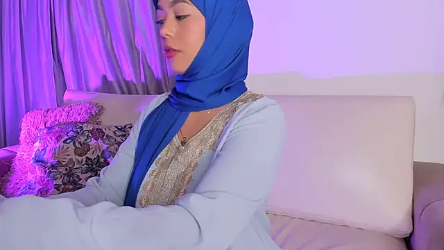 azzahara069 online show from November 28, 9:37 pm