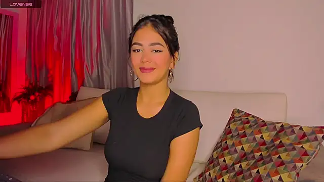 Snapshot of azzahara069 chatting on January 9, 2:43 am azzahara069 online show from January 9, 2:43 am
