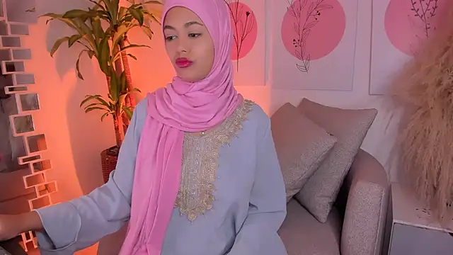 azzahara069 online show from March 3, 11:45 pm