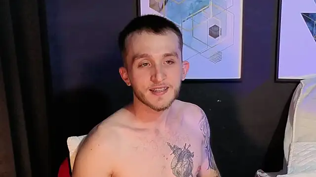 Dylanwhite23  online show from April 3, 3:46 am