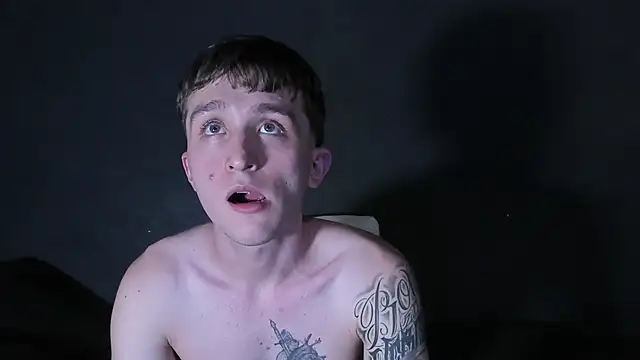 Dylanwhite23  online show from December 4, 7:24 pm