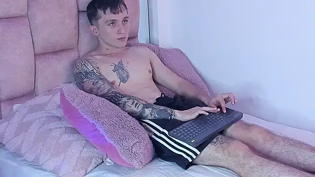 Dylanwhite23  online show from March 6, 2:30 am